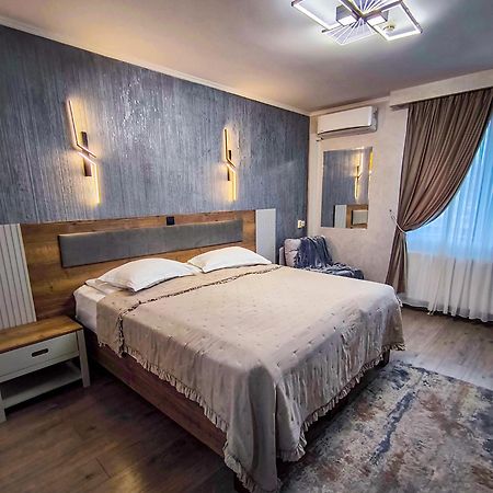 Hotel Dorobanti Iasi Bagian luar foto