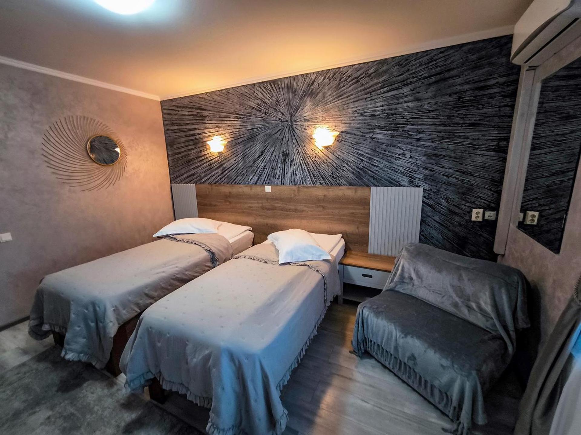 Hotel Dorobanti Iasi Bagian luar foto