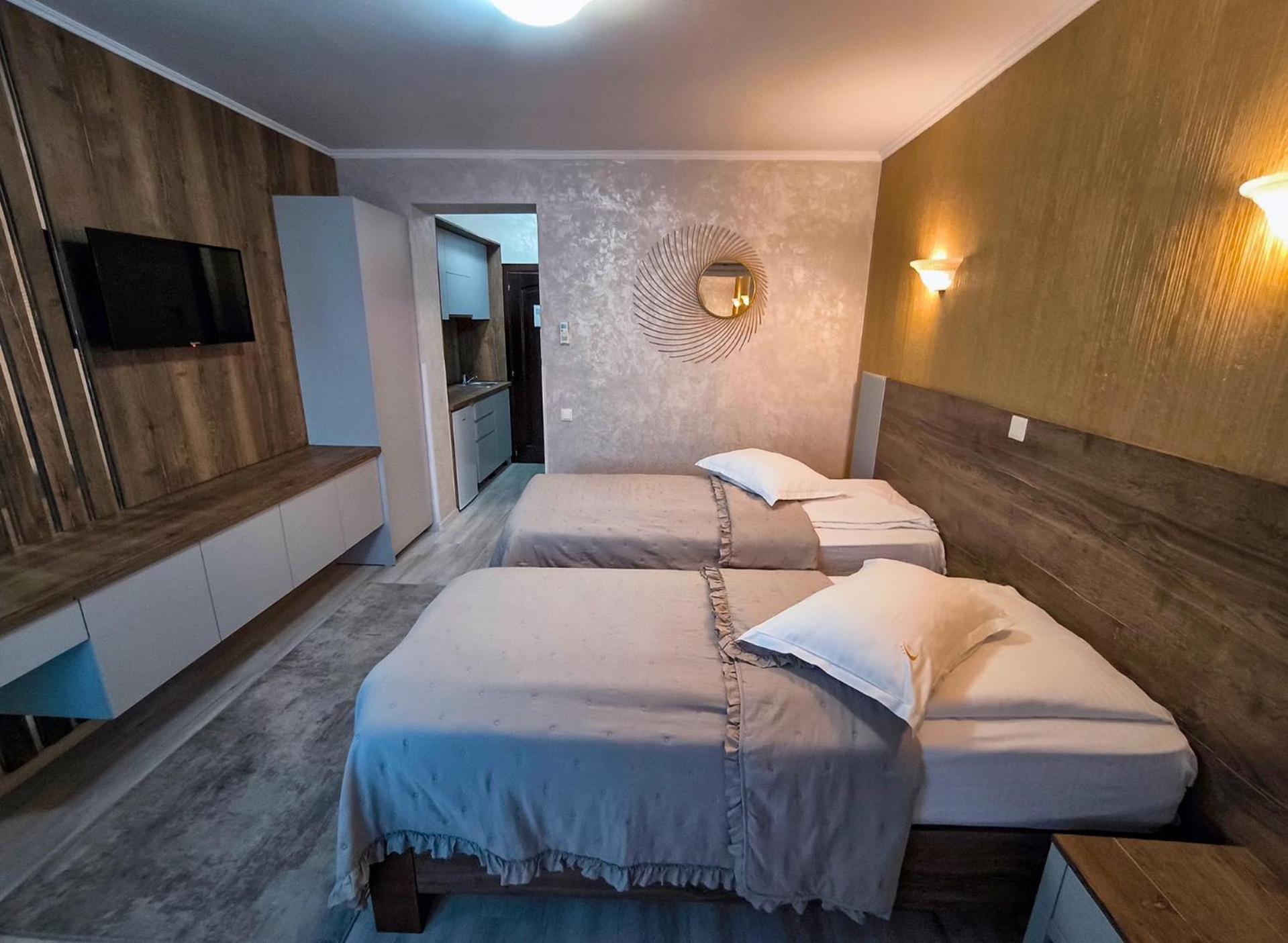 Hotel Dorobanti Iasi Bagian luar foto