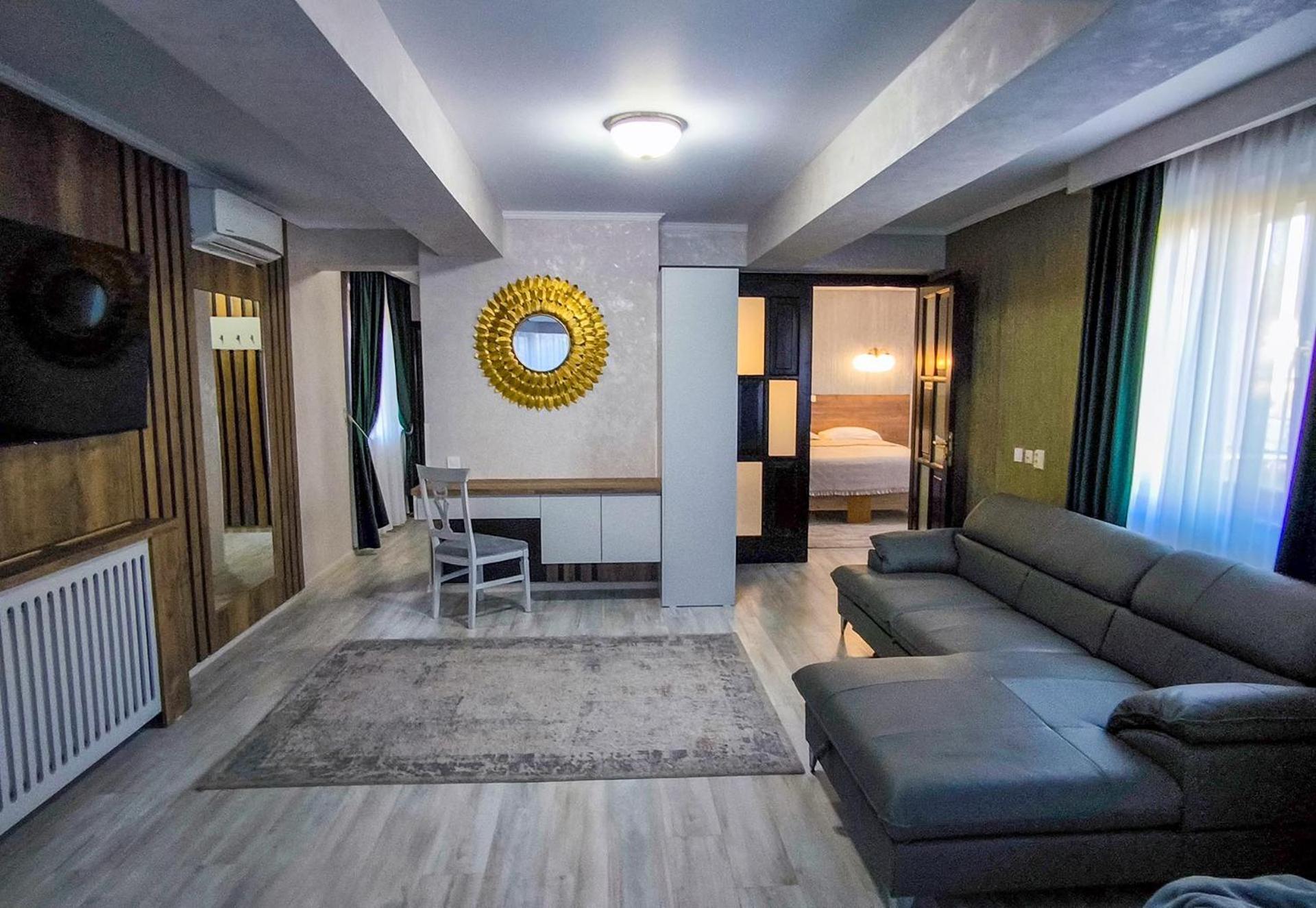 Hotel Dorobanti Iasi Bagian luar foto